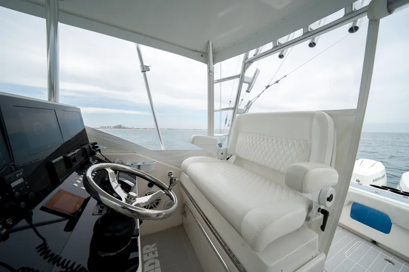 Slide: The Image of 2011 Contender 40 Express - 6021880