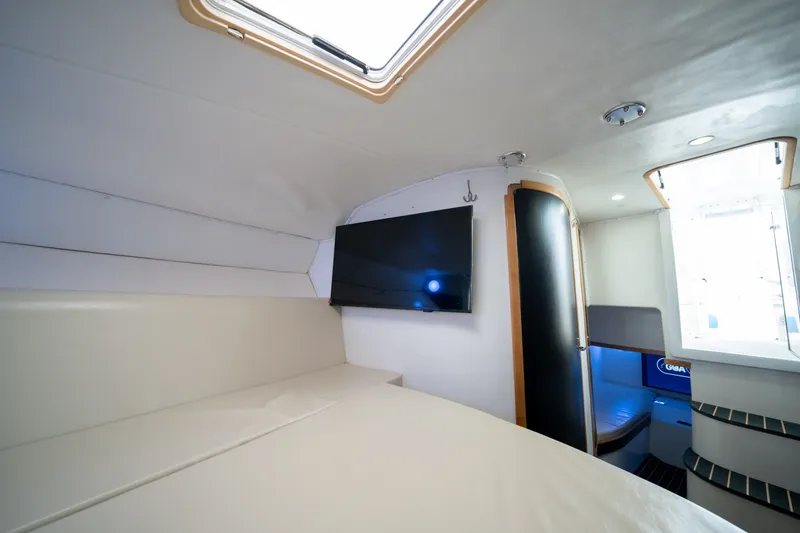 Slide: The Image of 2011 Contender 40 Express - 6021850