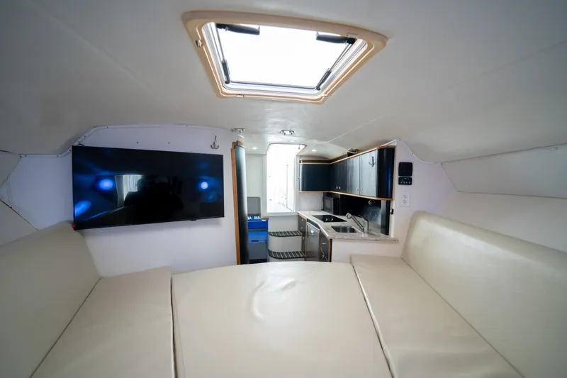 Slide: The Image of 2011 Contender 40 Express - 6021852