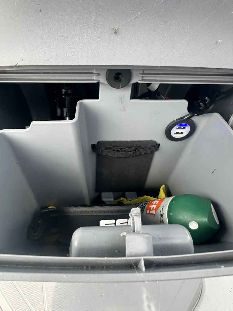 Slide: The Image of Sea-Doo Switch Cruise 21 2023 - 6021943