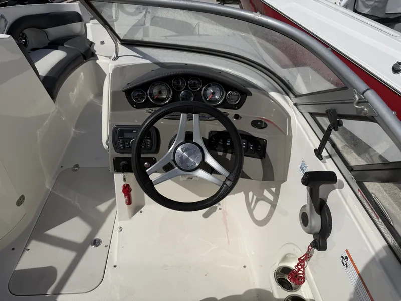 Slide: The Image of Stingray 234 LR 2016 - 6021999