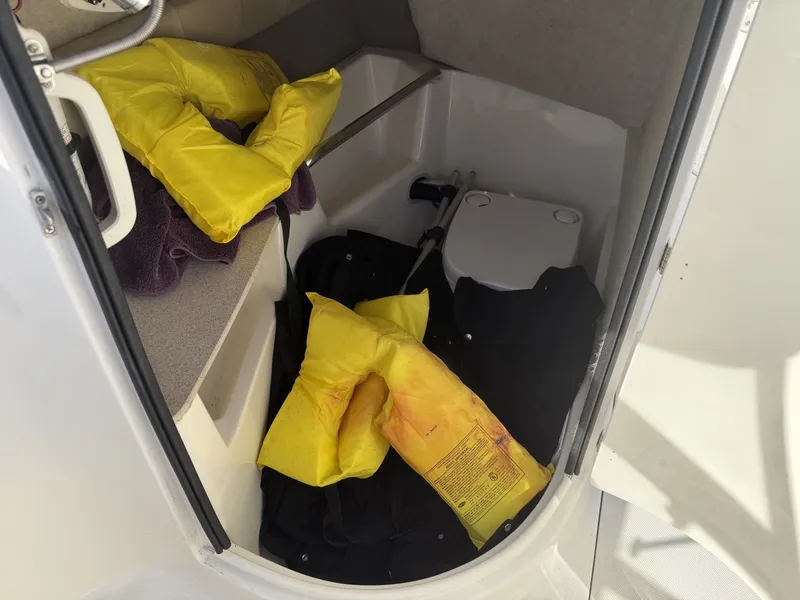 Slide: The Image of Stingray 234 LR 2016 - 6022001