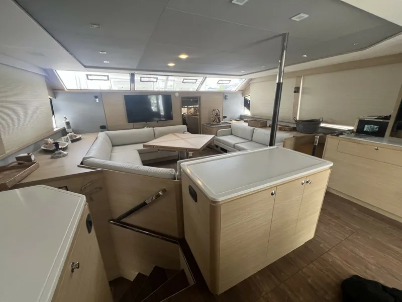 Slide: The Image of Aquila 54 Yacht 2023 - 7391368