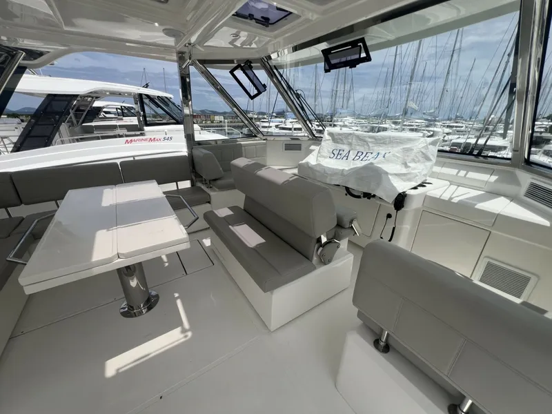 Slide: The Image of Aquila 54 Yacht 2023 - 7391362
