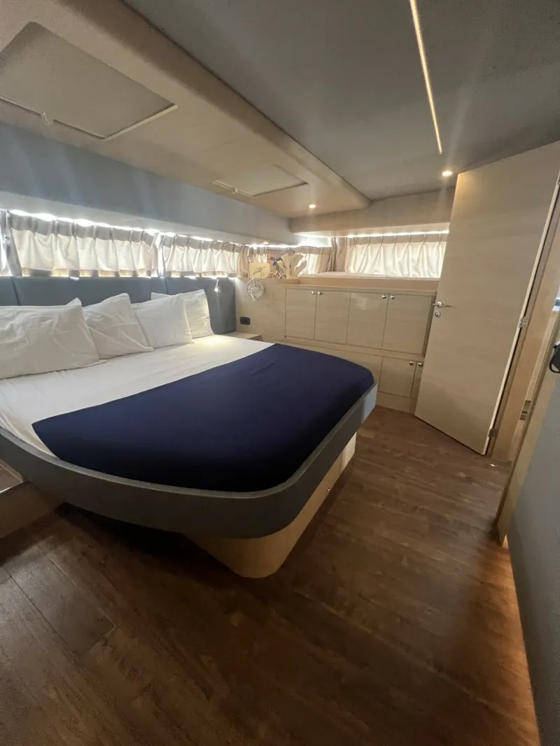 Slide: The Image of Aquila 54 Yacht 2023 - 7391379