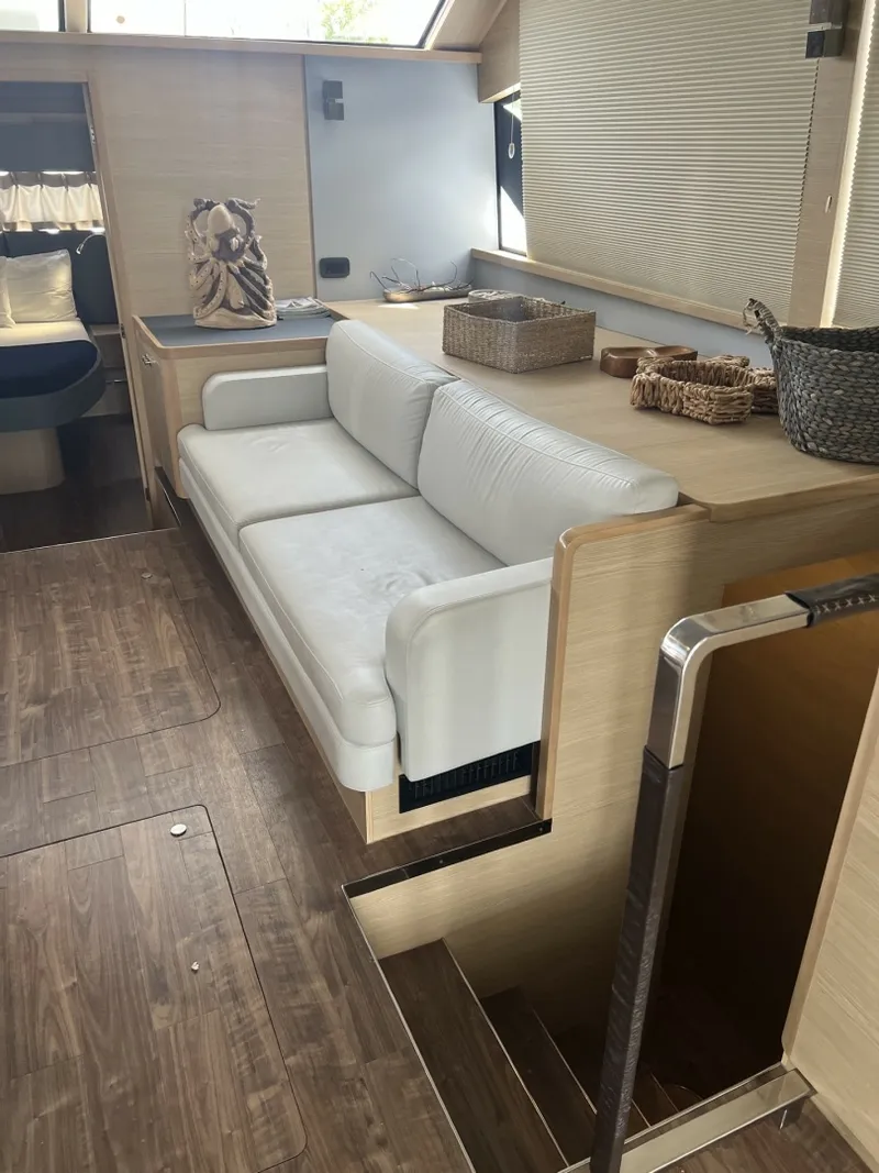 Slide: The Image of Aquila 54 Yacht 2023 - 7391370