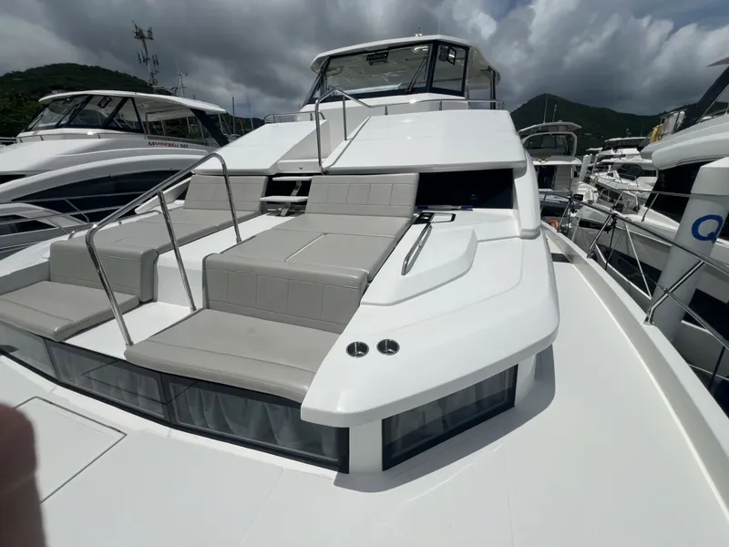 Slide: The Image of Aquila 54 Yacht 2023 - 7391360