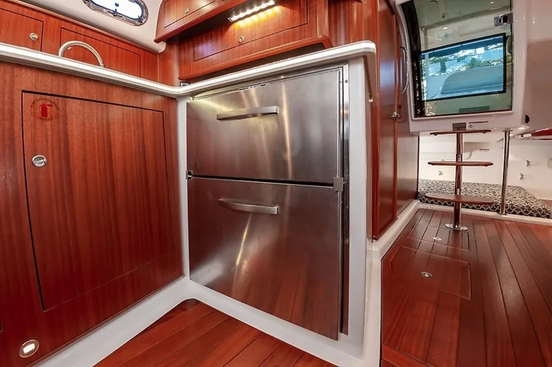 Slide: The Image of 0005636450 - 6022432