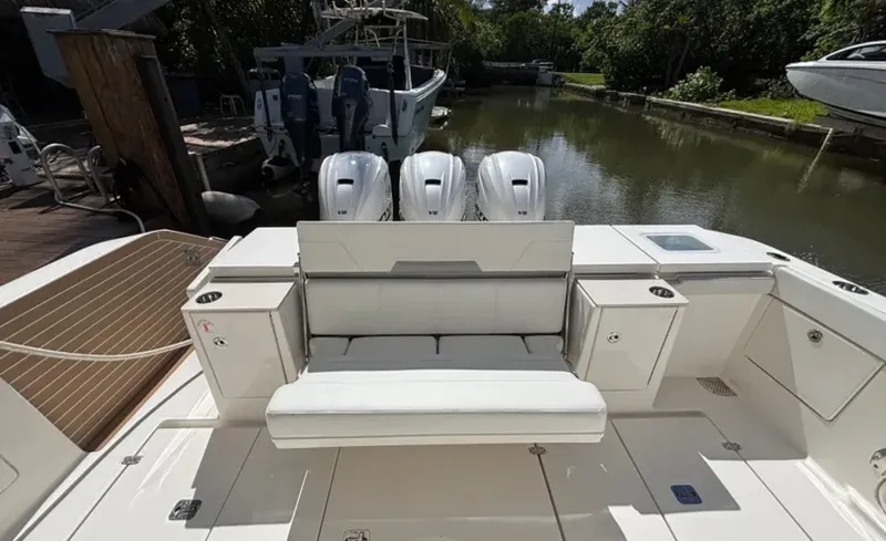 Slide: The Image of Pursuit 44 2024 - 6022620