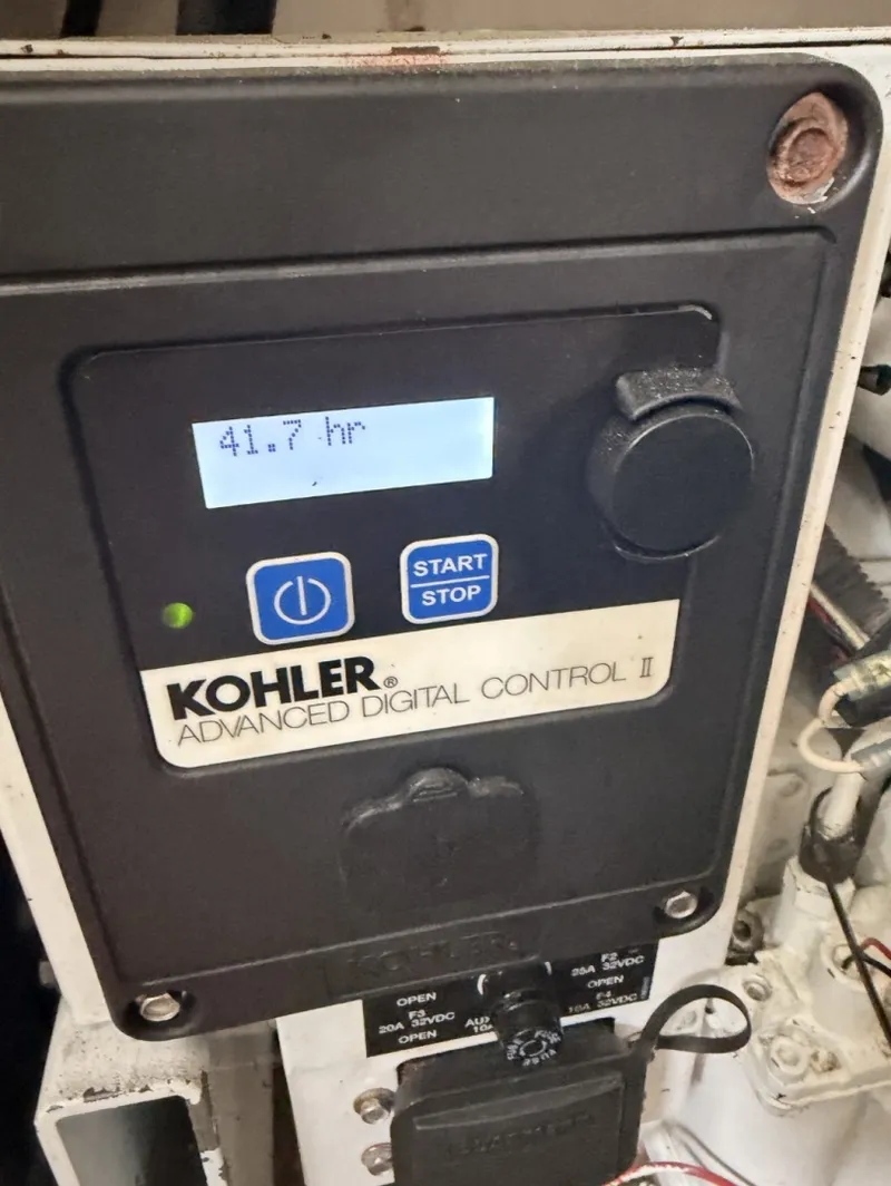 Slide: The Image of Sea Ray 370 Sundancer 2010 - 6023038