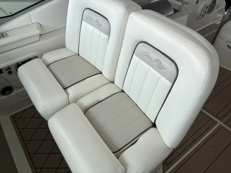 Slide: The Image of Sea Ray 370 Sundancer 2010 - 6108265