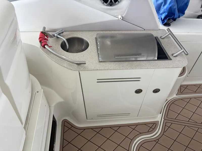 Slide: The Image of Sea Ray 370 Sundancer 2010 - 6108267
