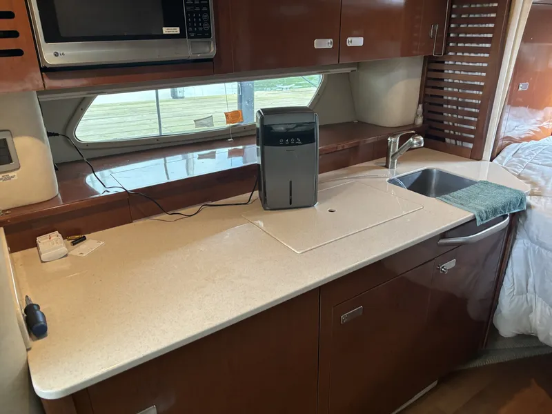 Slide: The Image of Sea Ray 370 Sundancer 2010 - 6108272