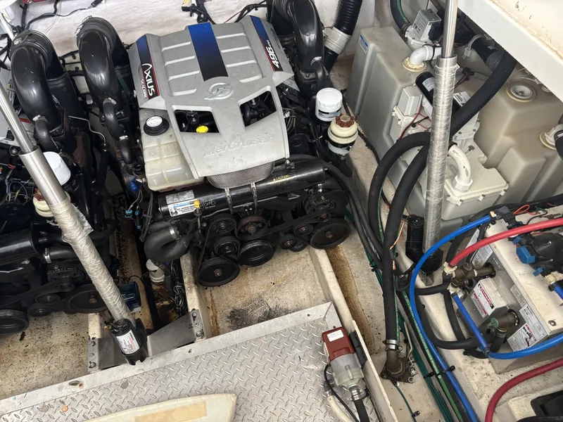 Slide: The Image of Sea Ray 370 Sundancer 2010 - 6108275