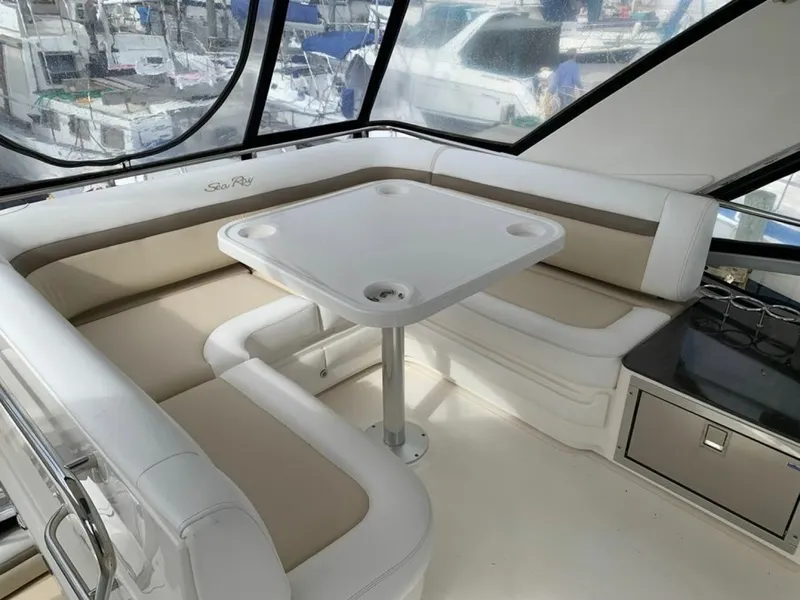 Slide: The Image of Sea Ray 45 2013 - 6023108