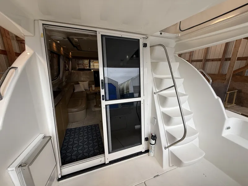 Slide: The Image of Bayliner 3488 2001 - 6023581