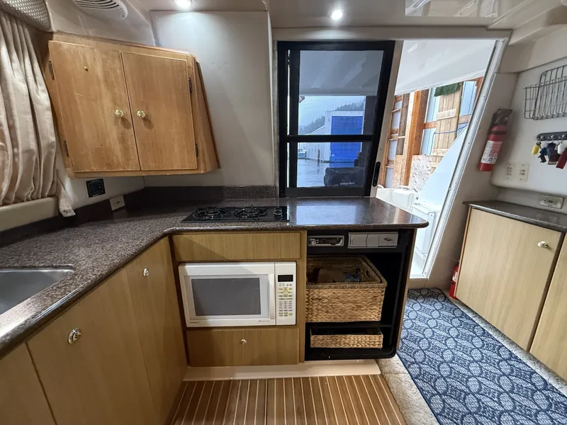 Slide: The Image of Bayliner 3488 2001 - 6023605