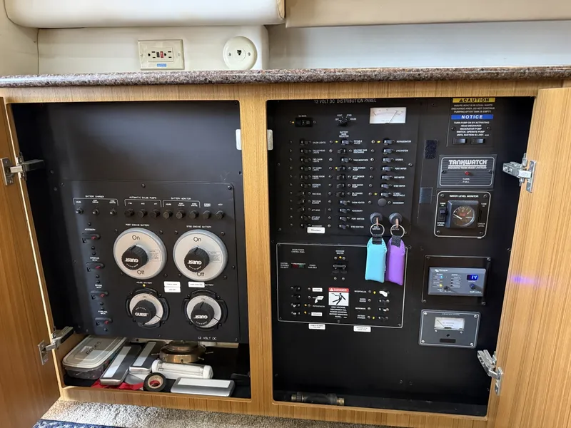 Slide: The Image of Bayliner 3488 2001 - 6023606