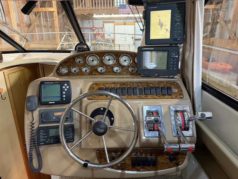 Slide: The Image of Bayliner 3488 2001 - 6023607