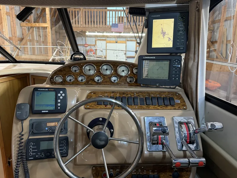 Slide: The Image of Bayliner 3488 2001 - 6023608