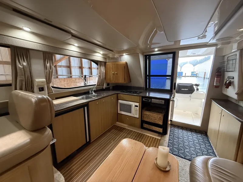 Slide: The Image of Bayliner 3488 2001 - 6023611