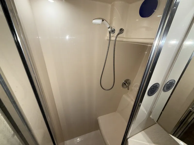 Slide: The Image of Bayliner 3488 2001 - 6023620