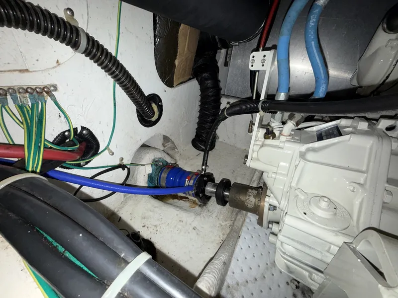 Slide: The Image of Bayliner 3488 2001 - 6023625