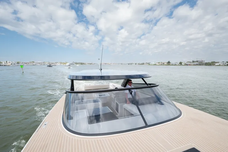 Slide: The Image of VanDutch 56 2024 - 6023927