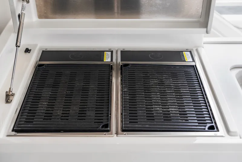 Slide: The Image of Riviera 6000 SPORT YACHT 2024 - 6024280