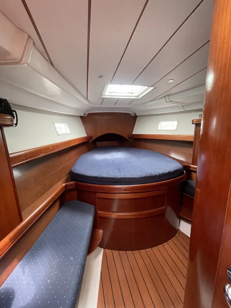 Slide: The Image of Beneteau 423 2004 - 7462568