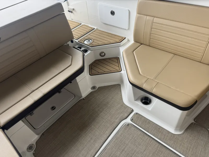 Slide: The Image of Sea Ray SPX230 2020 - 6024618