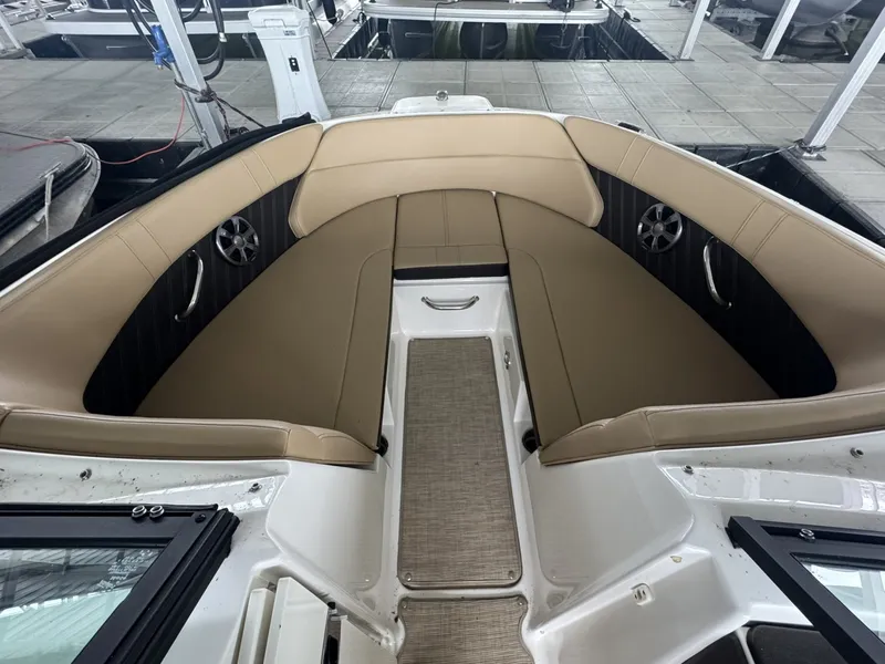 Slide: The Image of Sea Ray SPX230 2020 - 6024620