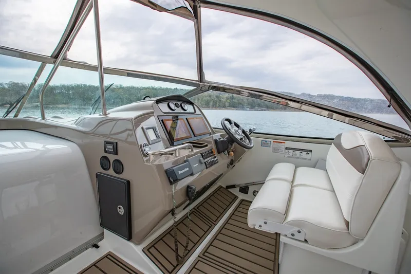 Slide: The Image of AL5I3344 HDR - 6025037