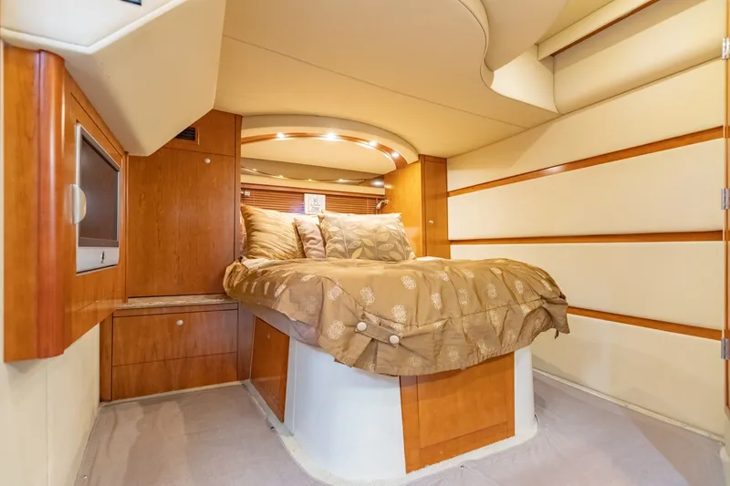 Slide: The Image of AL5I3309 HDR - 6025045