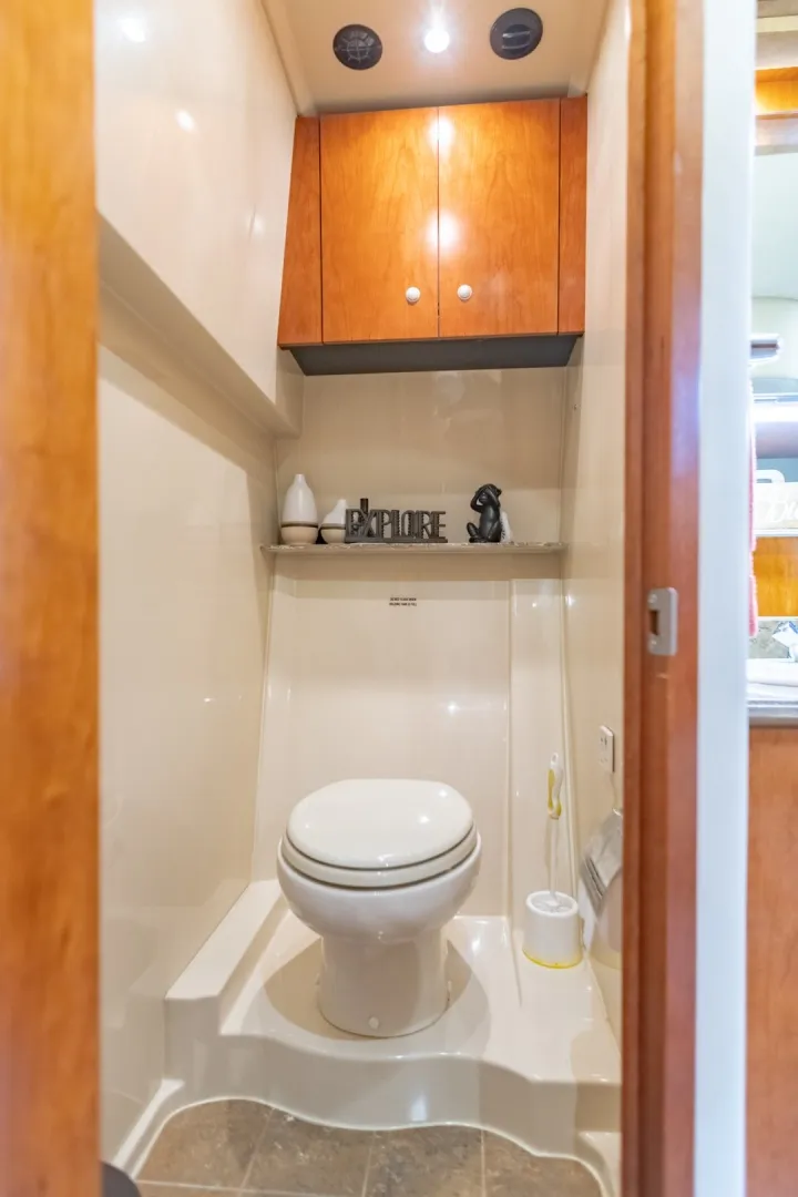 Slide: The Image of AL5I3306 HDR - 6025048