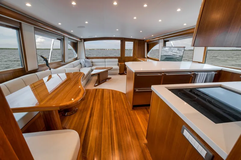 Slide: The Image of Weaver 75 Convertible 2021 - 7368646