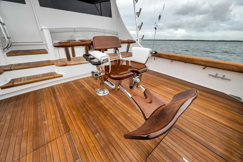 Slide: The Image of Weaver 75 Convertible 2021 - 7368553