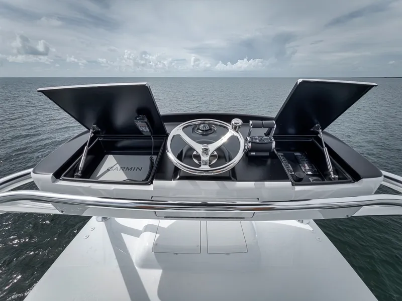 Slide: The Image of Weaver 75 Convertible 2021 - 7759628