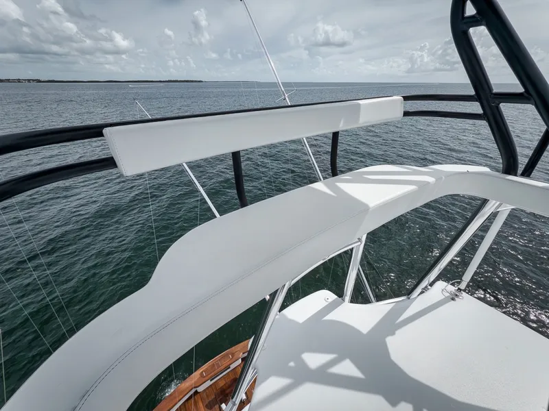 Slide: The Image of Weaver 75 Convertible 2021 - 7759626