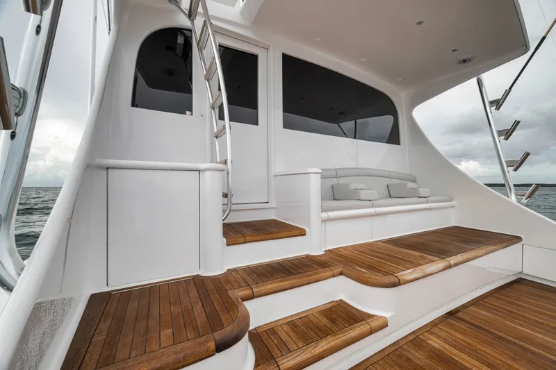 Slide: The Image of Weaver 75 Convertible 2021 - 7368554