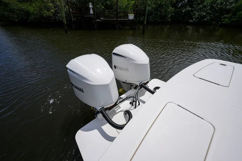 Slide: The Image of Regulator 31 Sweet Melissa Engines 2019 Regulator 31 Center Console - Sweet Melissa - 7866473