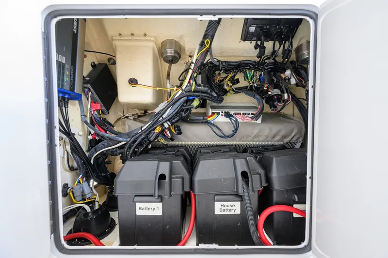 Slide: The Image of Regulator 31 Sweet Melissa 2019 Regulator 31 Center Console - Sweet Melissa - 7866476