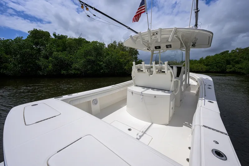 Slide: The Image of Regulator 31 Sweet Melissa Cockpit 2019 Regulator 31 Center Console - Sweet Melissa - 7866469