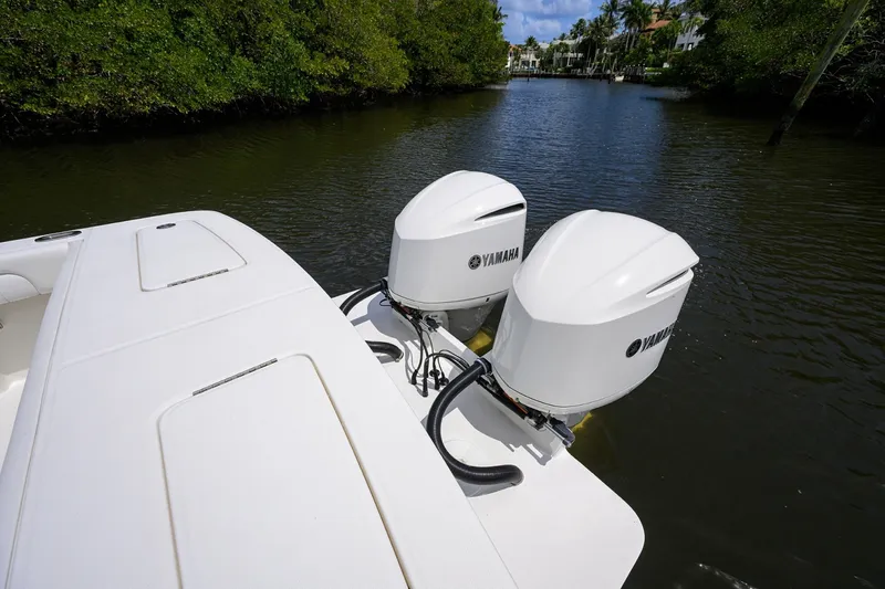 Slide: The Image of Regulator 31 Sweet Melissa - Engines 2019 Regulator 31 Center Console - Sweet Melissa - 7866475