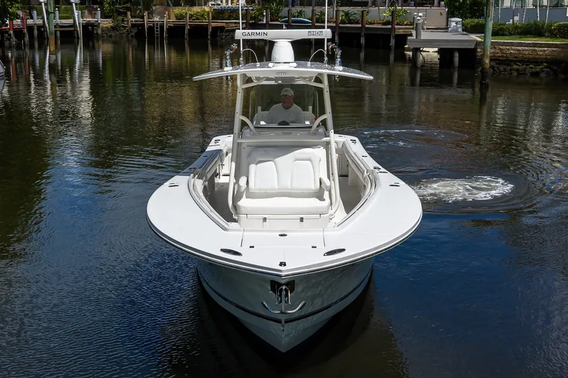 Slide: The Image of Regulator 31- Sweet Melissa - Exterior profile 2019 Regulator 31 Center Console - Sweet Melissa - 7866418