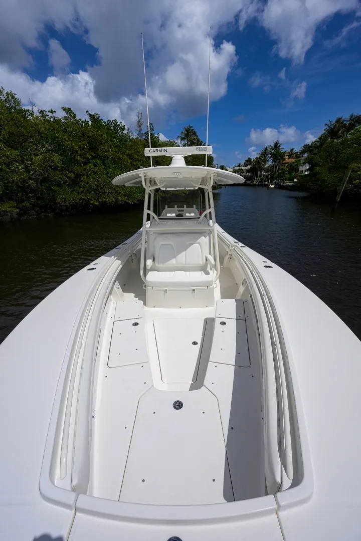 Slide: The Image of  Sweet Melissa - Bow 2019 Regulator 31 Center Console - Sweet Melissa - 6025839
