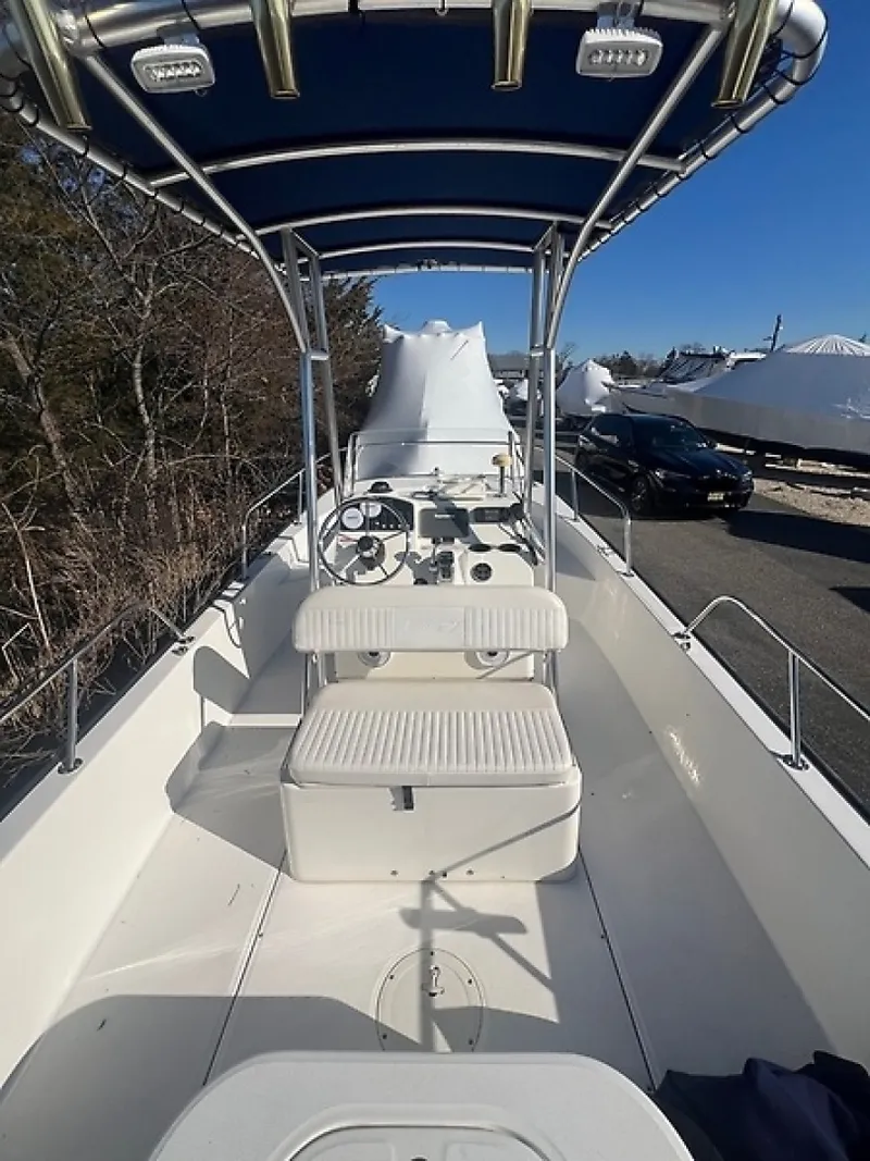 Slide: The Image of Boston Whaler 190 Montauk 2011 - 6025668