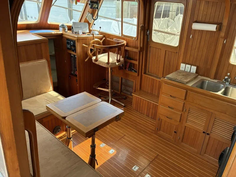 Slide: The Image of Monk 36 Trawler 1988 - 7220564