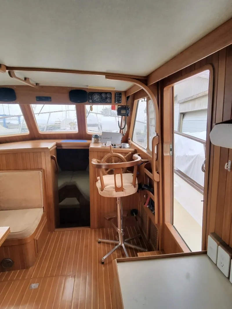 Slide: The Image of Monk 36 Trawler 1988 - 7220562