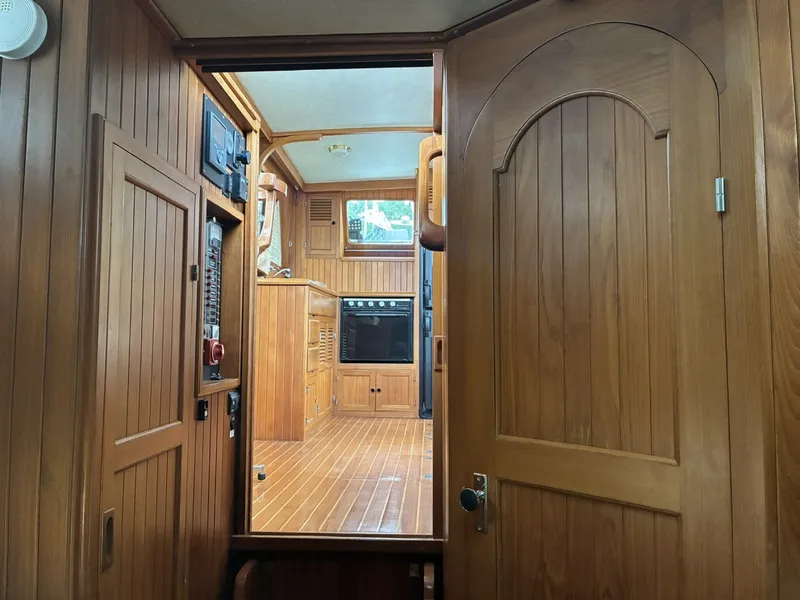 Slide: The Image of Monk 36 Trawler 1988 - 7141223